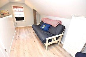 Extra Entertainment Space Just 7 Blocks to ND Campus 54211