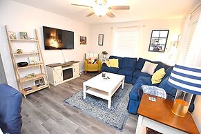 Extra Entertainment Space Just 7 Blocks to ND Campus 54211