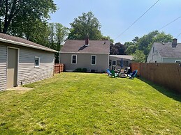 Extra Entertainment Space Just 7 Blocks to ND Campus 54211