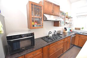 The Chicken Coop a Modern Riverfront Oasis 908