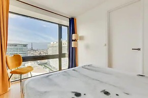 Paris luxury apartment Eiffel Tower View