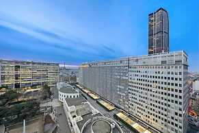 Paris luxury apartment Eiffel Tower View