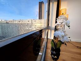 Paris luxury apartment Eiffel Tower View