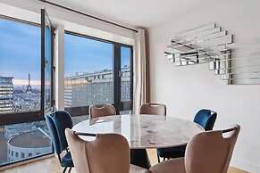 Paris luxury apartment Eiffel Tower View