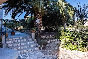 Casa nel Giardino della Neapolis