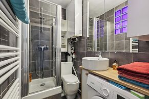 Paris 1BR in front of Montparnasse Tower