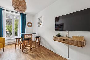 Paris 1BR in front of Montparnasse Tower