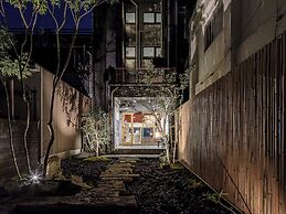 Arcade Hotel