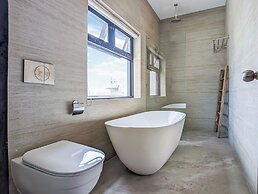 Uma Residence & Suites