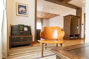 Uma Residence & Suites