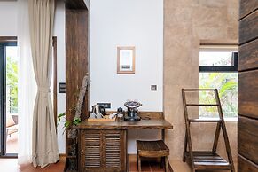 Uma Residence & Suites