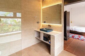 Uma Residence & Suites