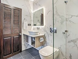 Uma Residence & Suites