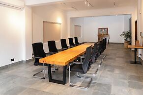 Uma Residence & Suites