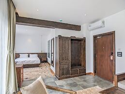 Uma Residence & Suites