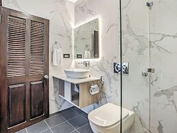 Uma Residence & Suites