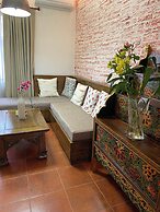 Uma Residence & Suites