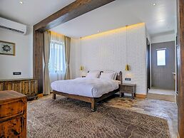 Uma Residence & Suites