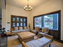 Uma Residence & Suites