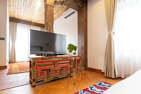 Uma Residence & Suites