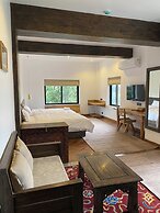 Uma Residence & Suites