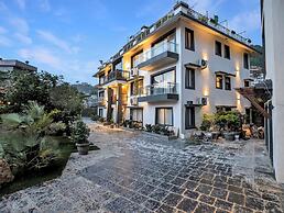 Uma Residence & Suites