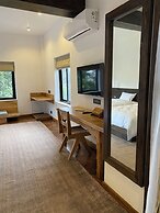 Uma Residence & Suites