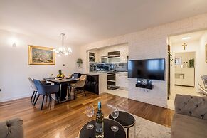 Amigo 2-Bedroom Luxury Suite - Seaview