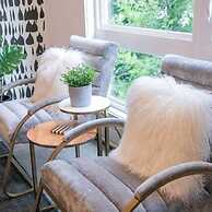 Spacious 4BR Minutes From Broadway- Sleeps 14