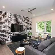 Spacious 4BR Minutes From Broadway- Sleeps 14