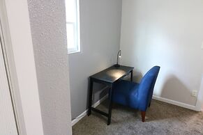 Windsor Park Pad apt 2 min to Mass Ave With AC