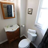 Windsor Park Pad apt 2 min to Mass Ave With AC