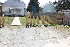 Windsor Park Pad apt 2 min to Mass Ave With AC