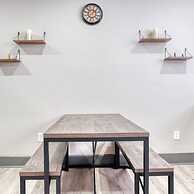 Artistic 1BR - APT - Near Downtown Mass Ave