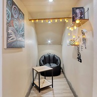 Artistic 1BR - APT - Near Downtown Mass Ave