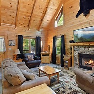 Minutes to Parkway I Pigeon Forge Sleeps 14 5BR