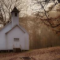 Minutes to Parkway I Pigeon Forge Sleeps 14 5BR