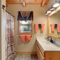 Minutes to Parkway I Pigeon Forge Sleeps 14 5BR