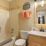 Minutes to Parkway I Pigeon Forge Sleeps 14 5BR