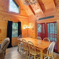 Minutes to Parkway I Pigeon Forge Sleeps 14 5BR