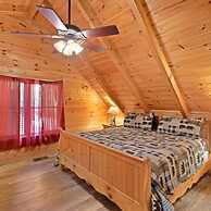 Minutes to Parkway I Pigeon Forge Sleeps 14 5BR
