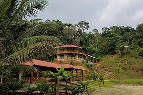 ingaru lodge