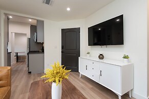 Fun 5BR House Near DTLA