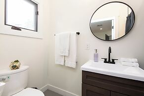 Fun 5BR House Near DTLA