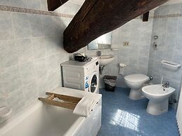 ApartHotel - Check-in in via Lupetta 5