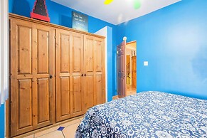 Cozy Stay 2 blocks from the beach