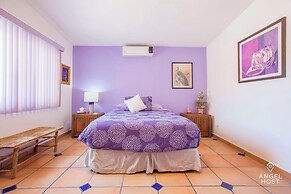 Cozy Stay 2 blocks from the beach