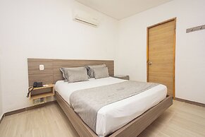 Novus Laureles