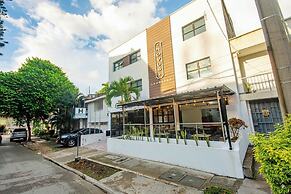 Novus Laureles