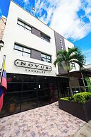 Novus Laureles